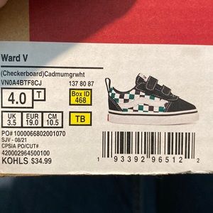 Baby vans size 4